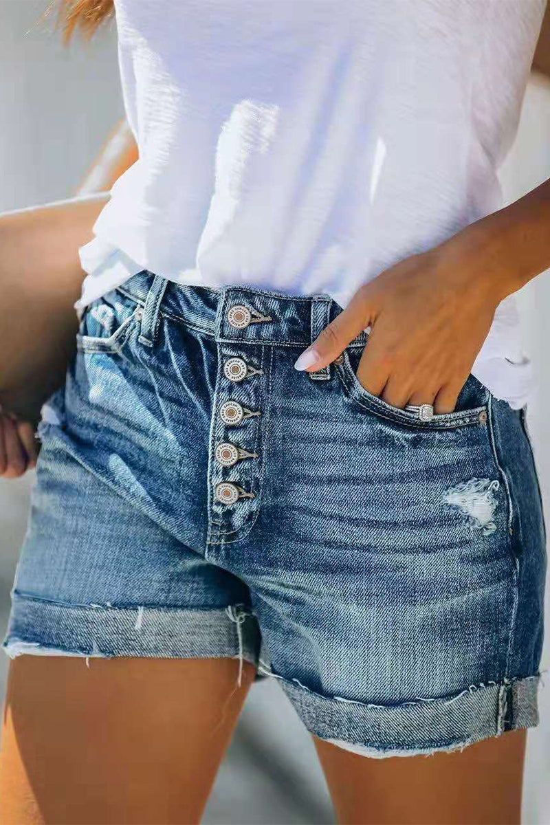 Women's mid-rise denim shorts